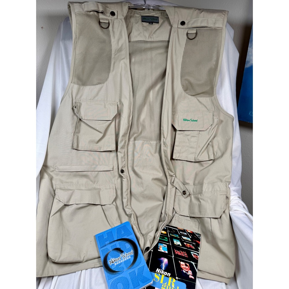 Nikon School Photography Vest Mens XXL Khaki Tan Multi Pocket Safari Mesh